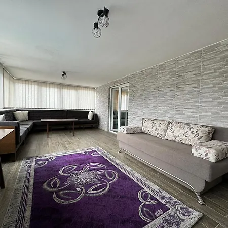 Banderas Villa Sarajevo